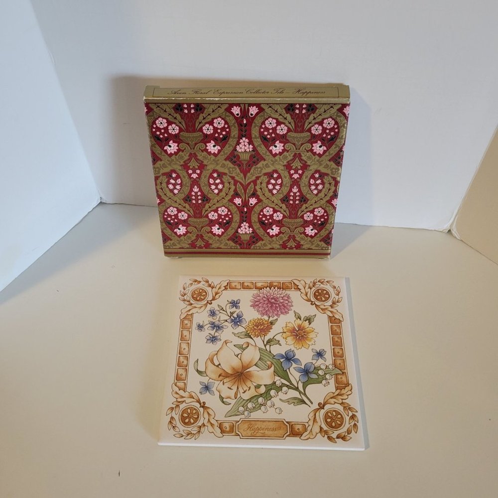 Vintage 1983 Avon Happiness Floral Expression Collector Tile Trivet